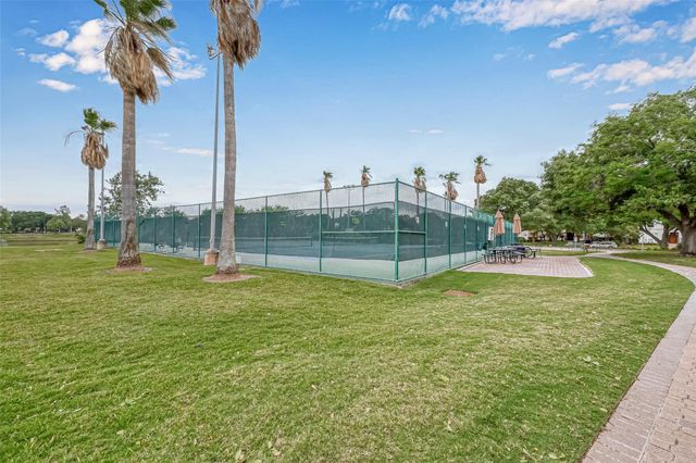 14426 Summerleaf Lane, Houston, TX 77077