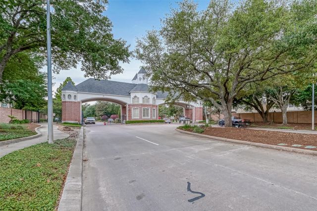 14426 Summerleaf Lane, Houston, TX 77077