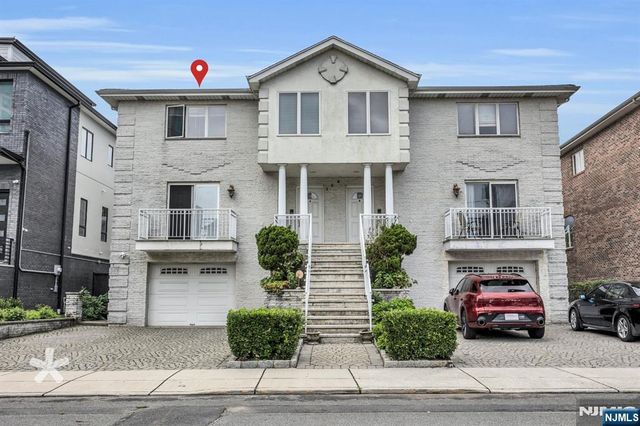 394 Lawton A, Cliffside Park, NJ 07010