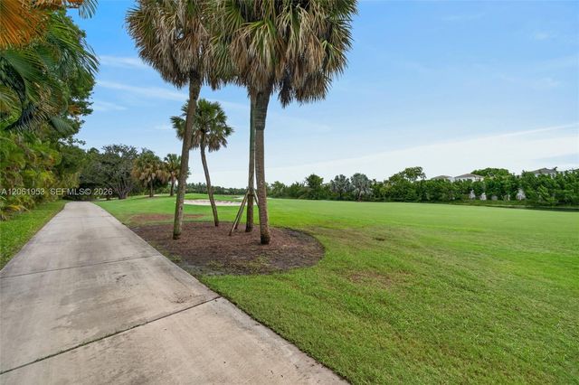 4749 NW 98th Pl, Doral, FL 33178