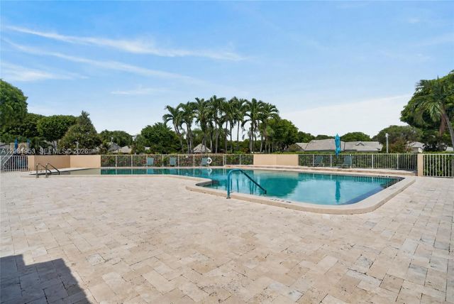4749 NW 98th Pl, Doral, FL 33178