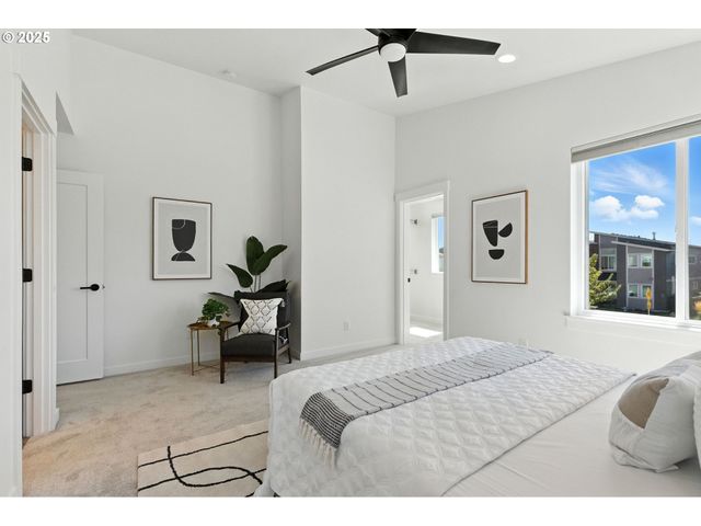 4156 Se CENTURY Blvd, Hillsboro, OR 97123