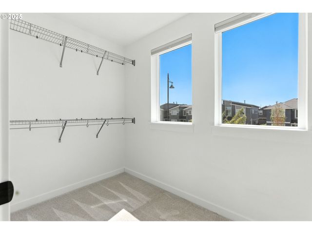 4156 Se CENTURY Blvd, Hillsboro, OR 97123