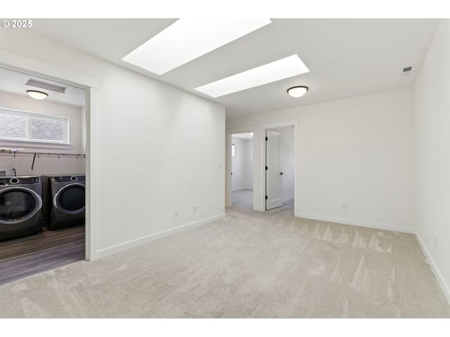 4156 Se CENTURY Blvd, Hillsboro, OR 97123