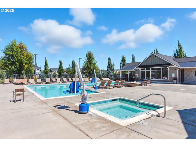 4156 Se CENTURY Blvd, Hillsboro, OR 97123