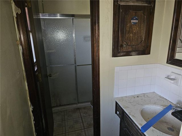 1632 S Kenwood Street, Olathe, KS 66062