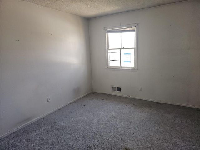 1632 S Kenwood Street, Olathe, KS 66062