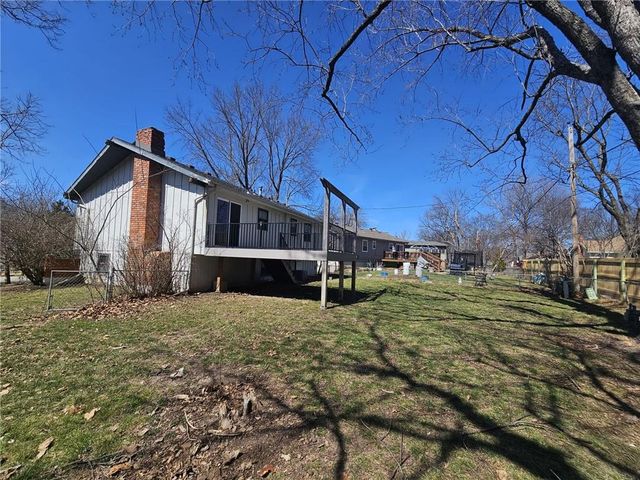 1632 S Kenwood Street, Olathe, KS 66062