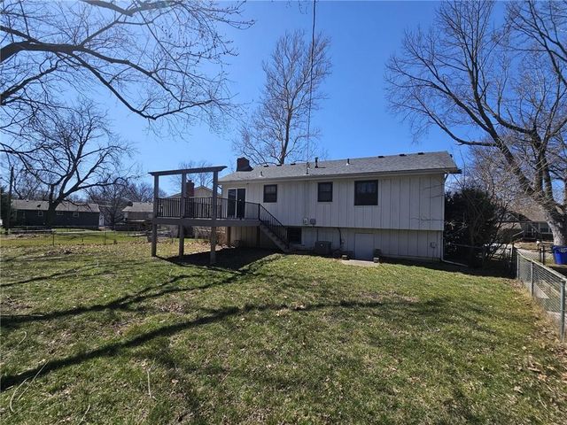 1632 S Kenwood Street, Olathe, KS 66062