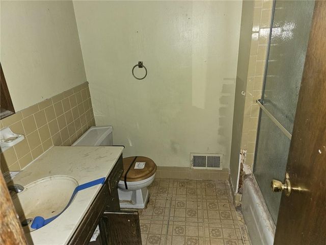 1632 S Kenwood Street, Olathe, KS 66062