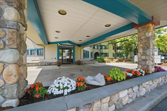 10 Kellogg Rd Ste 359, Essex, VT 05452
