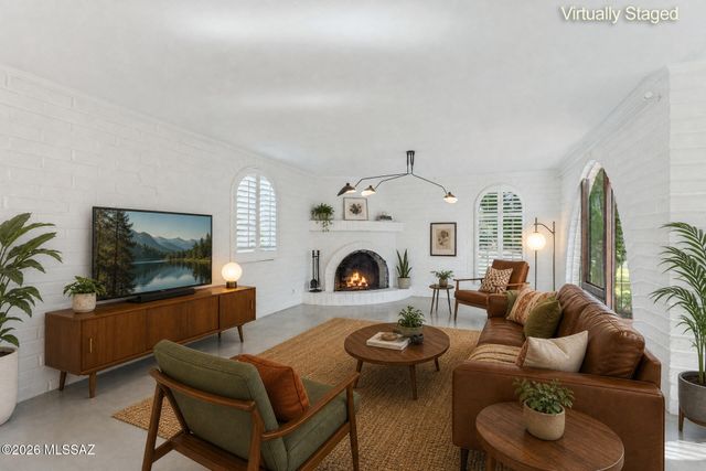 621 W Las Lomitas Road, Tucson, AZ 85704
