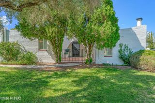 621 W Las Lomitas Road, Tucson, AZ 85704
