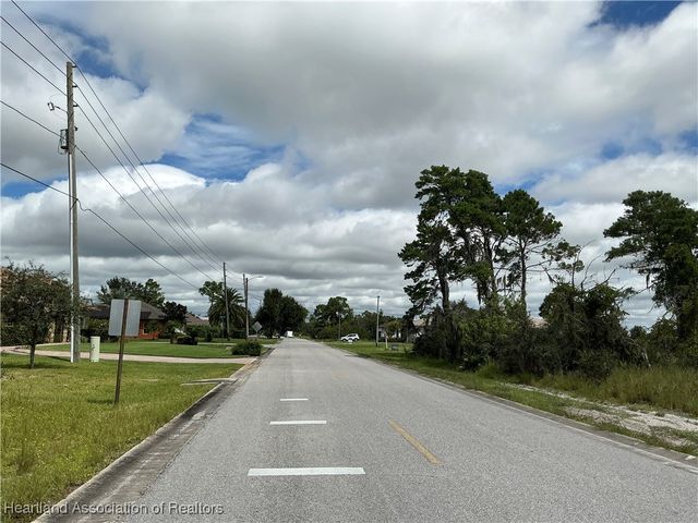 5100 Columbus Boulevard, Sebring, FL 33872