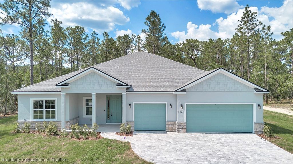 5100 Columbus Boulevard, Sebring, FL 33872