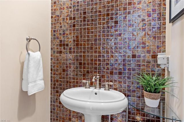 2405 Morgans Point DR, Virginia Beach, VA 23456