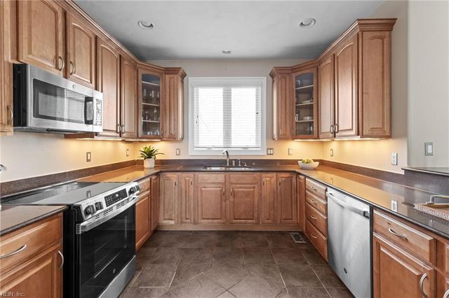 2405 Morgans Point DR, Virginia Beach, VA 23456