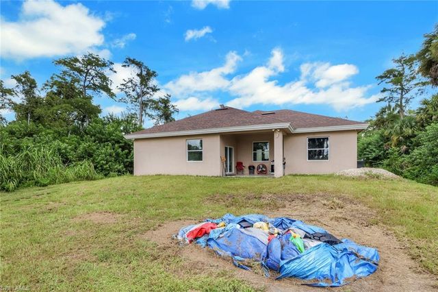 2530 22nd AVE NE, Naples, FL 34120
