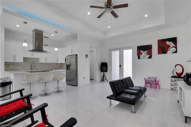 2530 22nd AVE NE, Naples, FL 34120