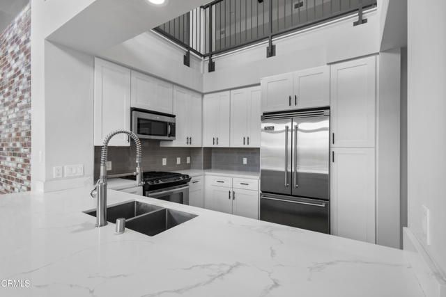 1901 Victoria Avenue 204, Oxnard, CA 93035