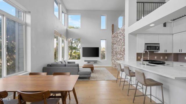 1901 Victoria Avenue 204, Oxnard, CA 93035