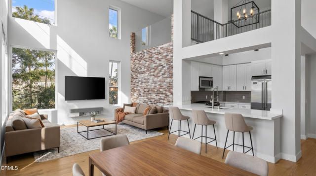 1901 Victoria Avenue 204, Oxnard, CA 93035