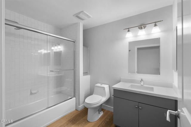 1901 Victoria Avenue 204, Oxnard, CA 93035