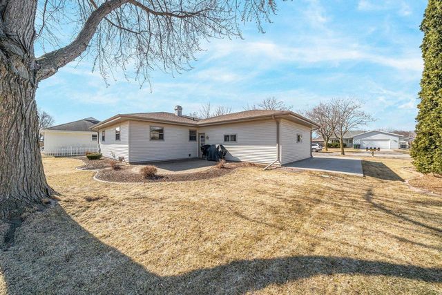 607 HOMESTEAD TRAIL, Kimberly, WI 54136