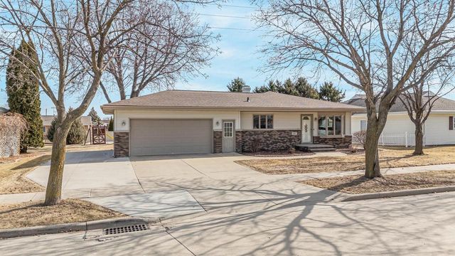 607 HOMESTEAD TRAIL, Kimberly, WI 54136