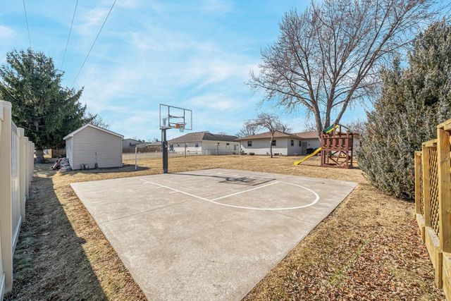 607 HOMESTEAD TRAIL, Kimberly, WI 54136