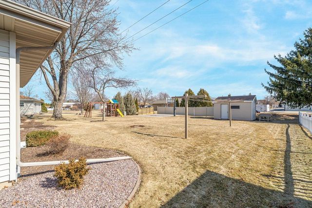 607 HOMESTEAD TRAIL, Kimberly, WI 54136