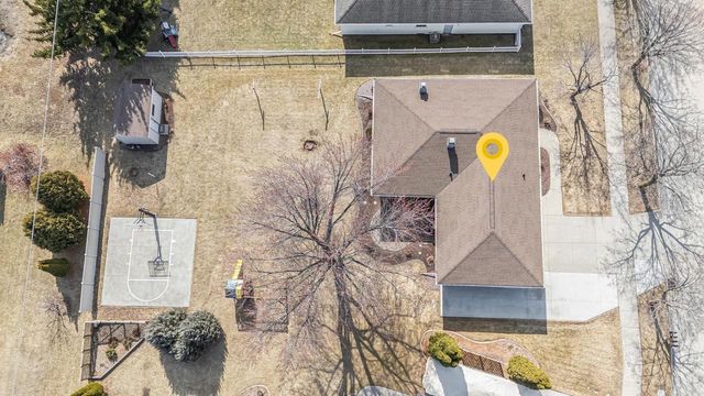 607 HOMESTEAD TRAIL, Kimberly, WI 54136