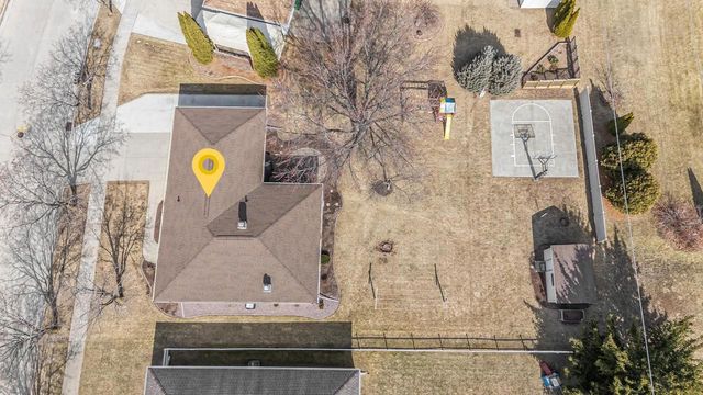 607 HOMESTEAD TRAIL, Kimberly, WI 54136