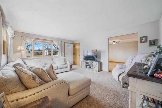 607 HOMESTEAD TRAIL, Kimberly, WI 54136