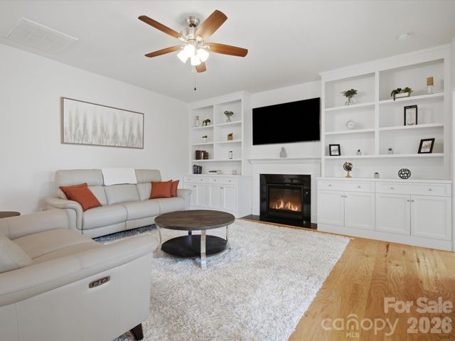 4082 Home Grown Way, Clover, SC 29710