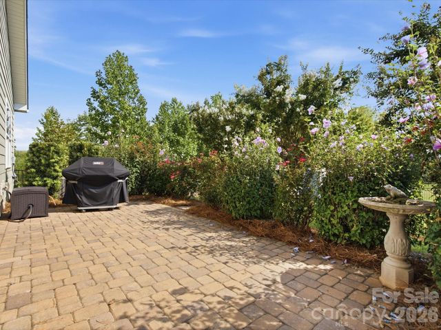 4082 Home Grown Way, Clover, SC 29710
