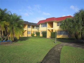 5821 8TH AVENUE N 101, St Petersburg, FL 33710