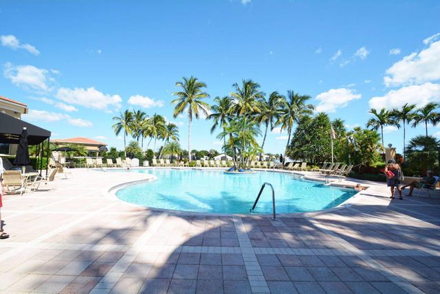 11287 Vivero Avenue, Boynton Beach, FL 33437