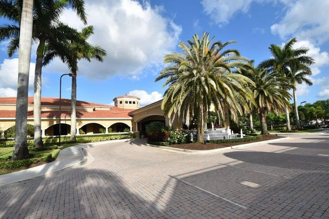 11287 Vivero Avenue, Boynton Beach, FL 33437