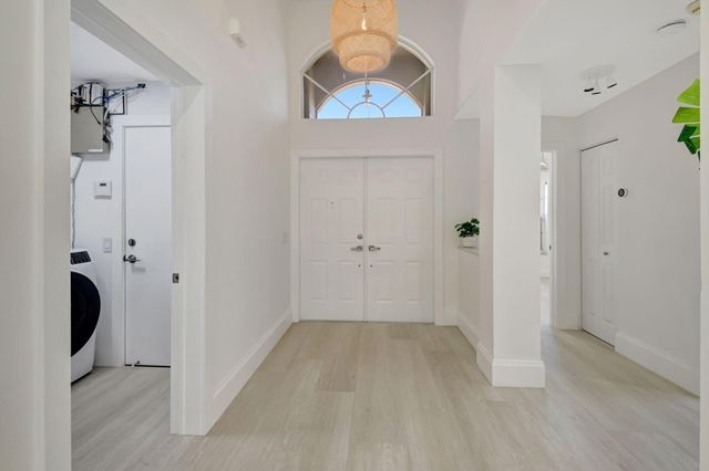 11287 Vivero Avenue, Boynton Beach, FL 33437