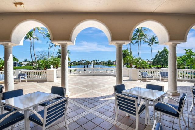 11287 Vivero Avenue, Boynton Beach, FL 33437