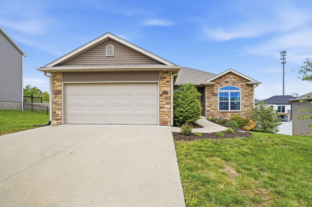 4275 W POSEY LN, Columbia, MO 65203