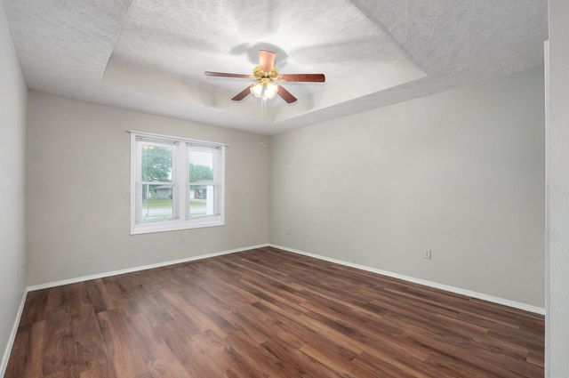 2606 South Overbrook Avenue, Springfield, MO 65807