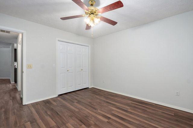2606 South Overbrook Avenue, Springfield, MO 65807