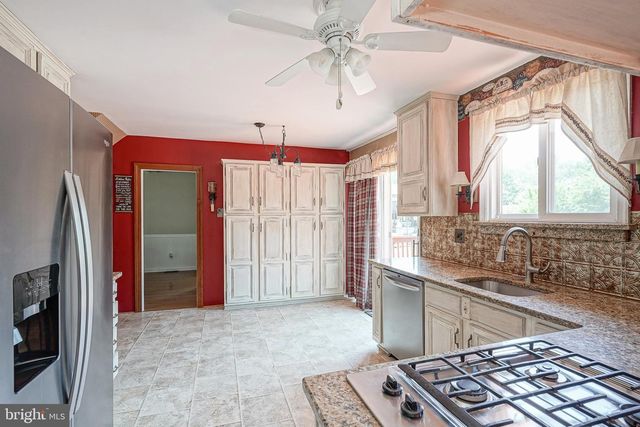 180 WARD LN, Williamstown, NJ 08094