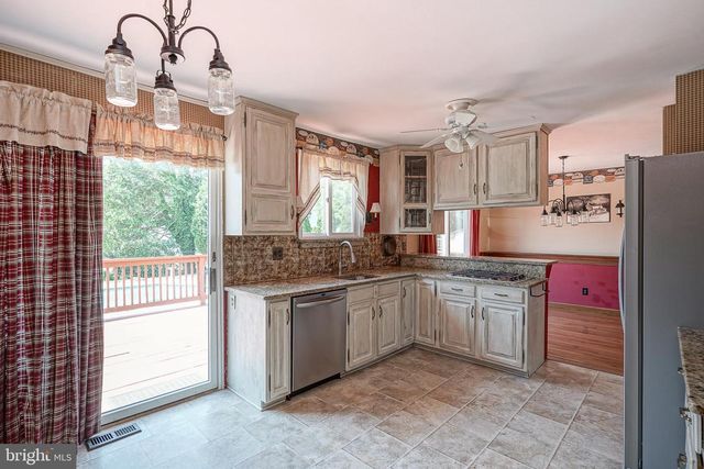 180 WARD LN, Williamstown, NJ 08094