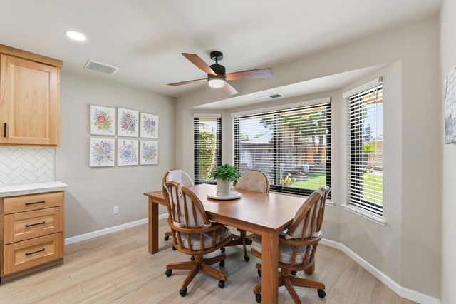 2955 Holly Avenue, Clovis, CA 93611