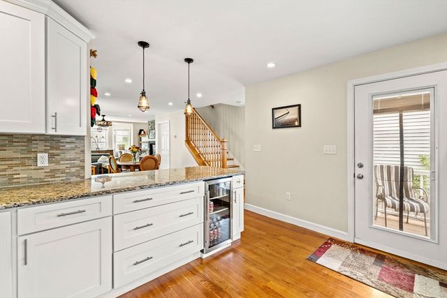 15 Beacon St, Salem, MA 01970