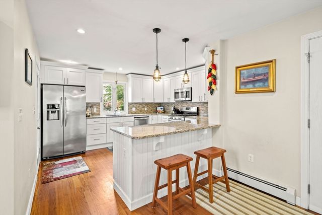 15 Beacon St, Salem, MA 01970