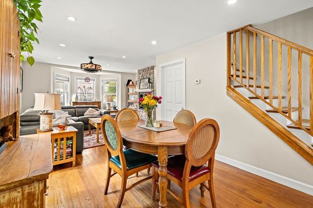 15 Beacon St, Salem, MA 01970